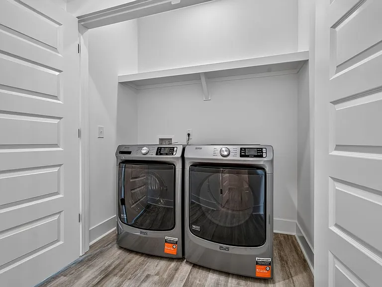 405 Oak Hammock Ct — Photo 48