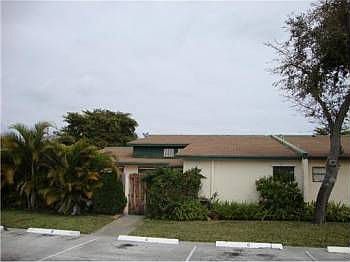 2nd image of 1057 Manor Dr