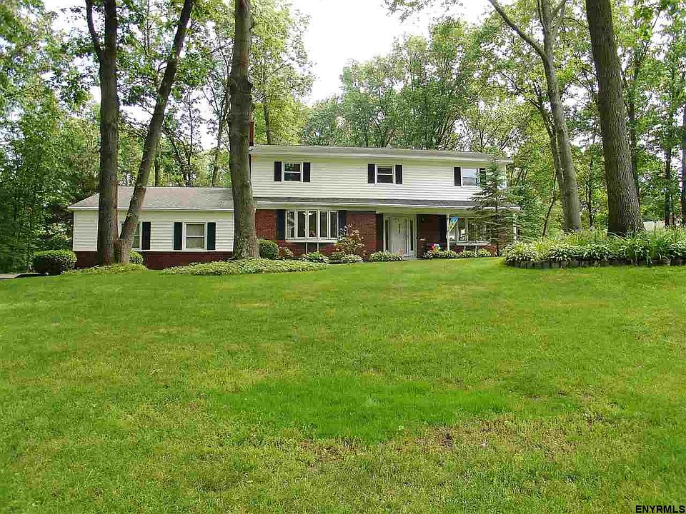 1st image of 21 Inverness Ln