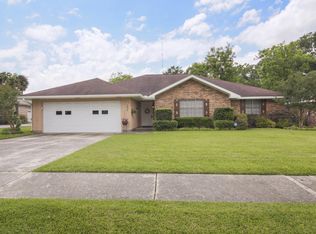 104 Cabildo Dr, Lafayette, LA 70506
