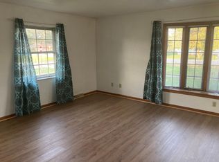 3342 Cromwell Dr, Oregon, OH 43616