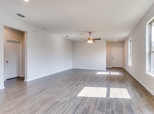 717 Presidio St, Aubrey, TX 76227
