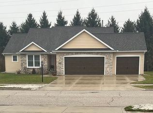 912 Ridgeview Dr, Goshen, IN 46526