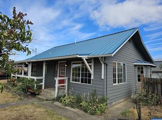 885 N 12th St, Philomath, OR 97370