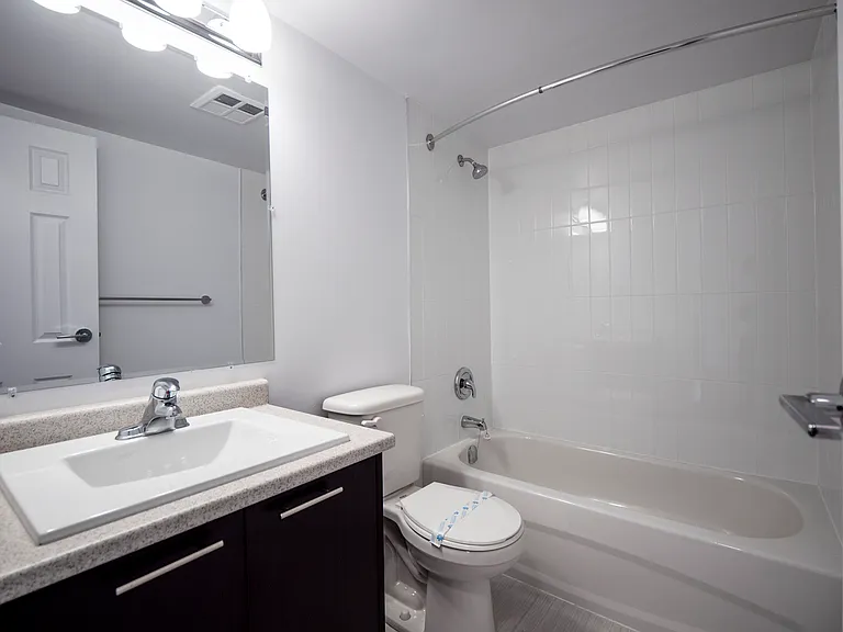 378 Vine St — Photo 7