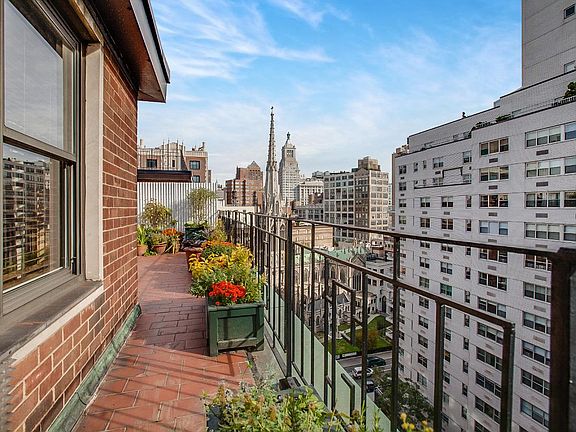 2nd image of 63 E 9th St APT 14M