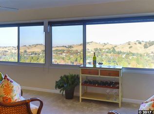 2616 Ptarmigan Dr APT 3, Walnut Creek, CA 94595