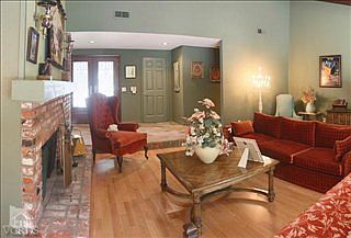 4th image of 963 Deepwood Dr