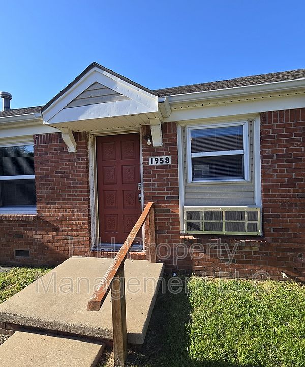 1st image of 1958 S Hiram Ave