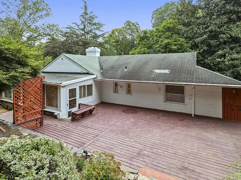 3503 E West Hwy — Photo 49
