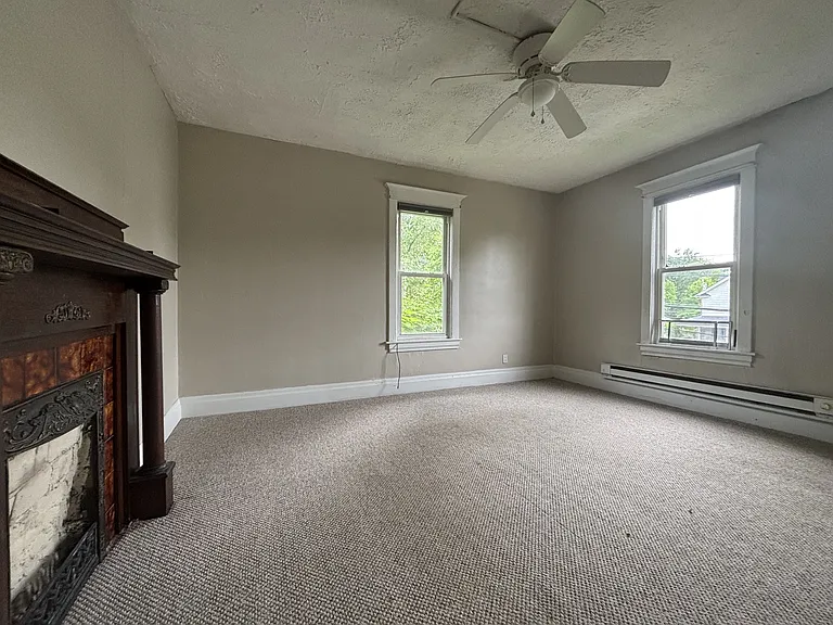 200 Gordon St — Photo 3