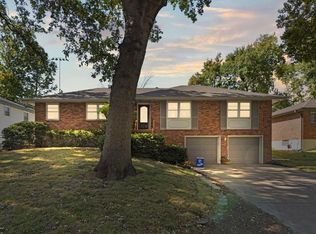3320 S Hocker Ave, Independence, MO 64055