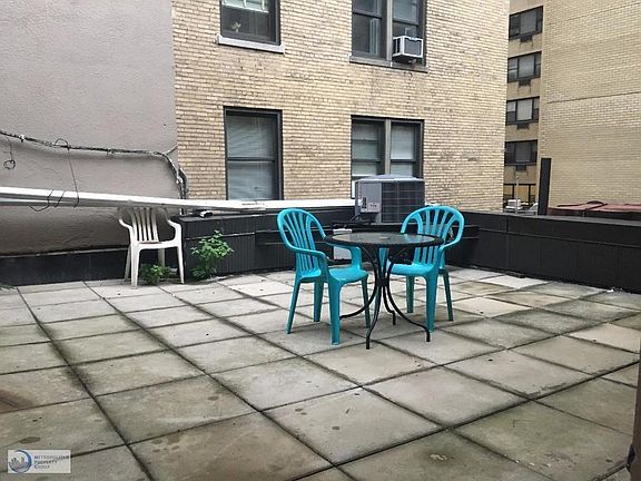 2nd image of 1392 3rd Ave Frnt 1