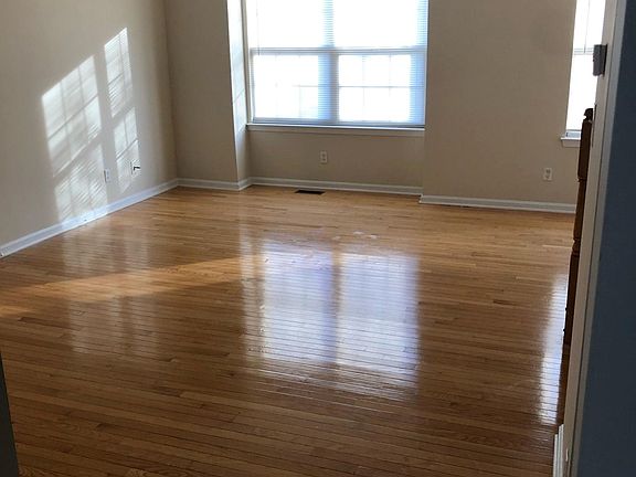 2nd image of 7010 Wytheville Cir