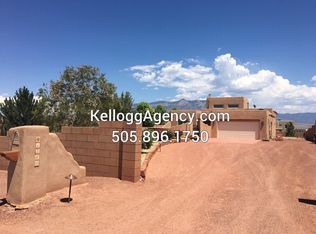1560 Chihuahua Rd NE, Rio Rancho, NM 87144