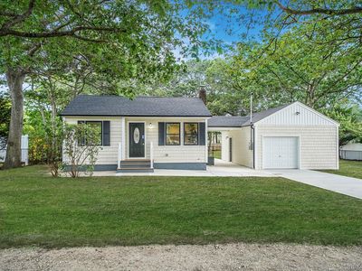 25 Powell Avenue, Farmingville, NY, 11738