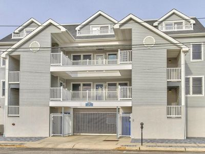 40 Porter Ave APT 3, Seaside Heights, NJ, 08751