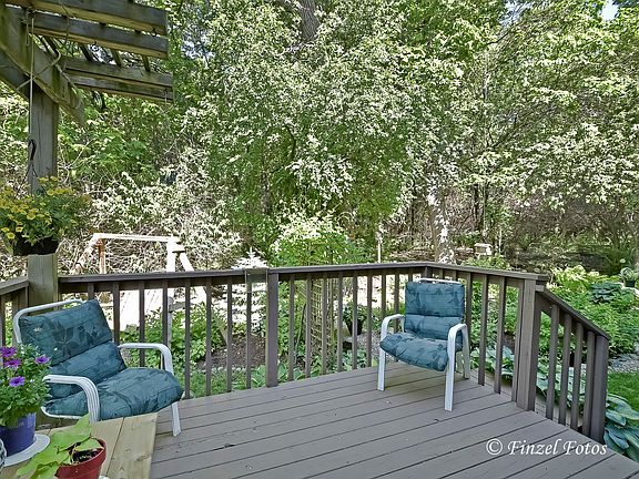 3rd image of 1511 Berltsum Dr