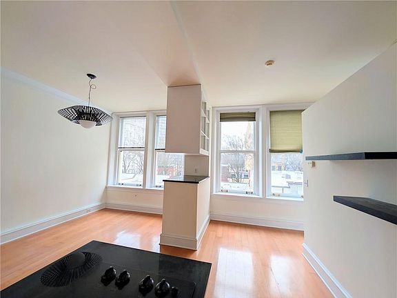 3rd image of 57 Forsyth St NW APT 4H