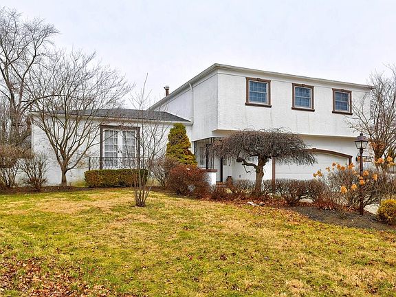 2nd image of 5770 Firwood Pl