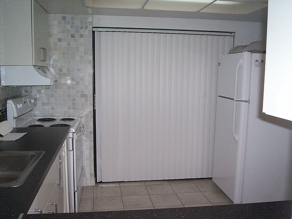2nd image of 50 Wimbledon Lake Dr