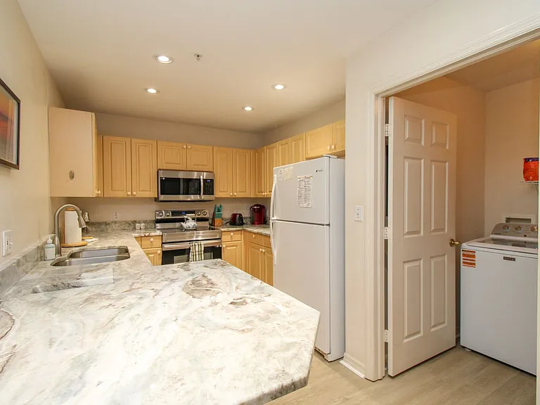519 Roma Ct #3206 — Photo 19