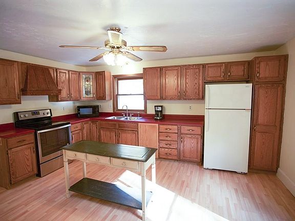 2nd image of 275 West St