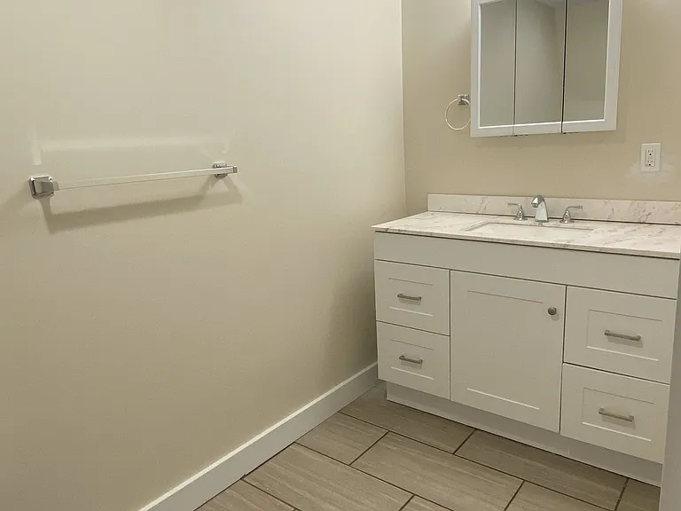 18 Imperial St #201 — Photo 8