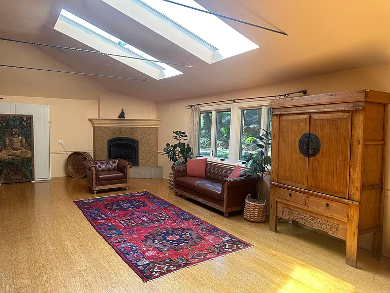 2376 Old Topanga Canyon Rd — Photo 8
