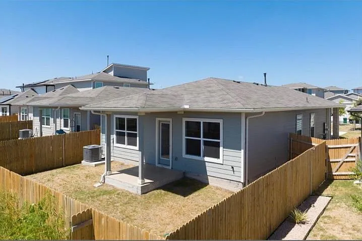 10805 Meris Ln — Photo 25