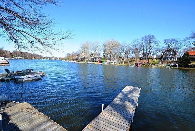 1st image of W352N5292 Lake Dr