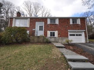 14 Brookvale Rd, Framingham, MA 01701