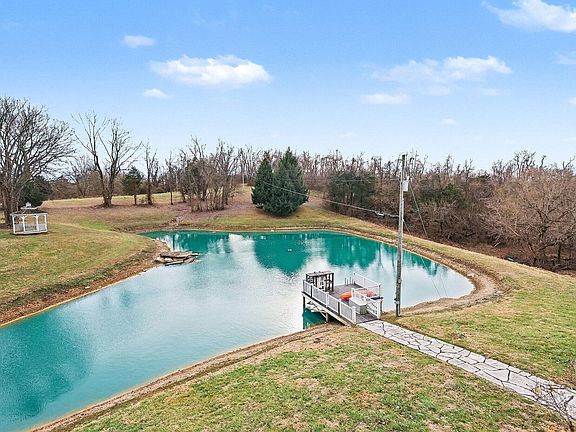 3rd image of 5225 Whitton Rd