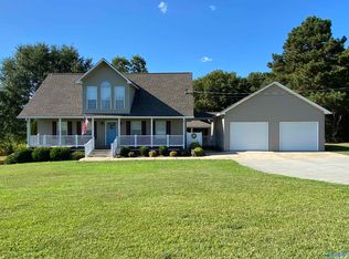 1528 Hambrick Rd, Boaz, AL 35957
