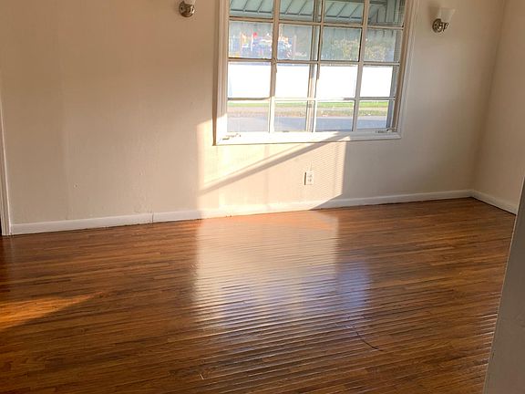 3rd image of 62 Kimmel Ave