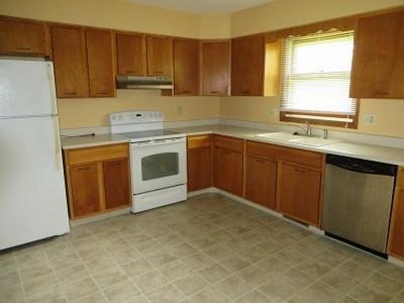 4th image of 3332 Audubon Ave