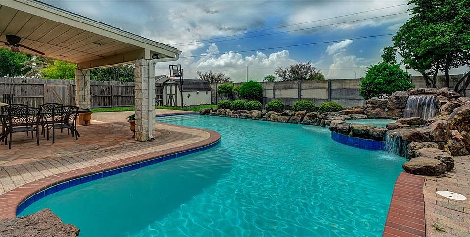 1st image of 7019 Red Coral Dr
