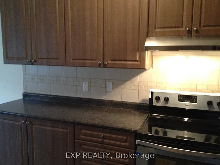 247 Checkerberry Cres — Photo 16