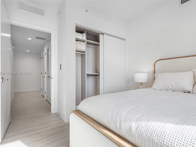 77 SE 5th St #3001 — Photo 29