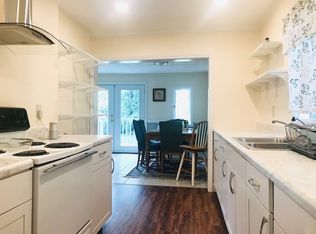 211 N Arbor Park, Louisville, KY 40214
