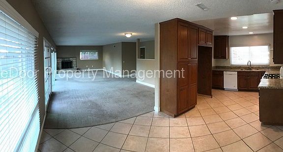 5th image of 8662 Dewey Dr