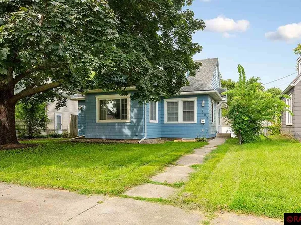 608 Hubbell Ave, Mankato, MN 56001