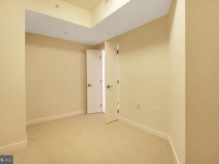 1010 Massachusetts Ave NW #605 — Photo 18