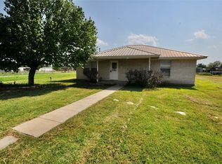 401 N Plum St, Millsap, TX 76066