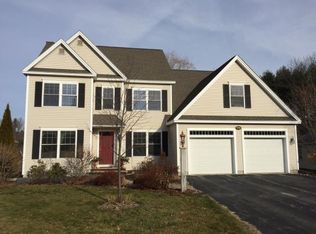 15 Farm House Ln, Portland, ME 04103