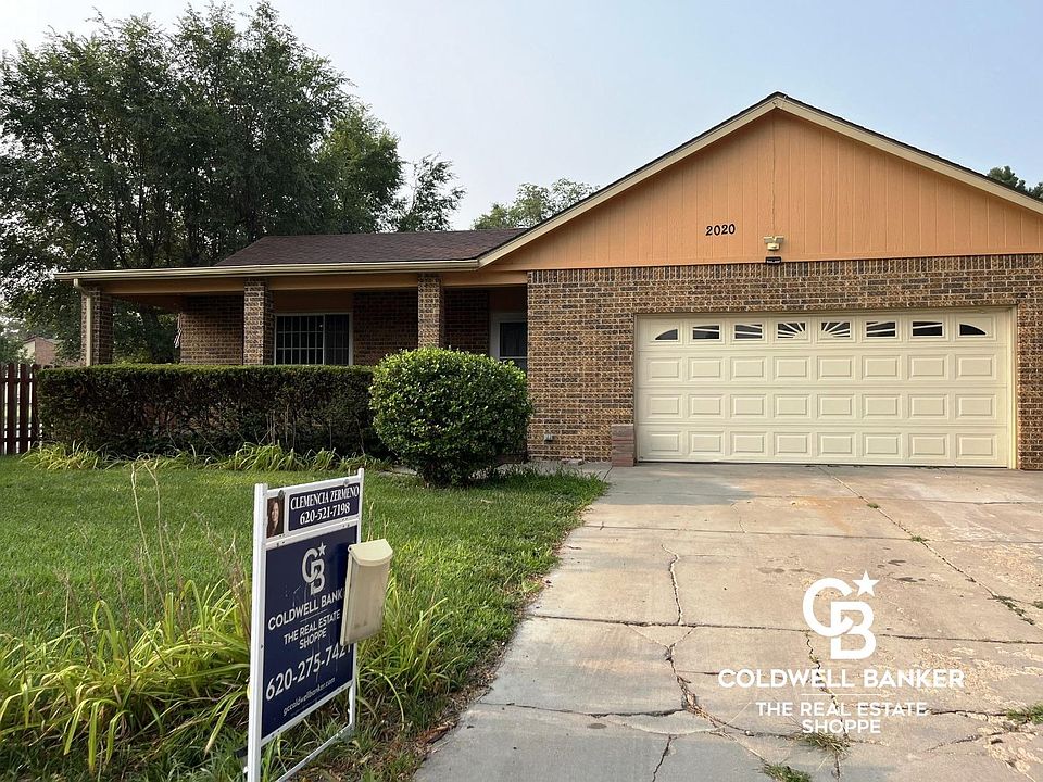 1st image of 2020 Crestway Dr