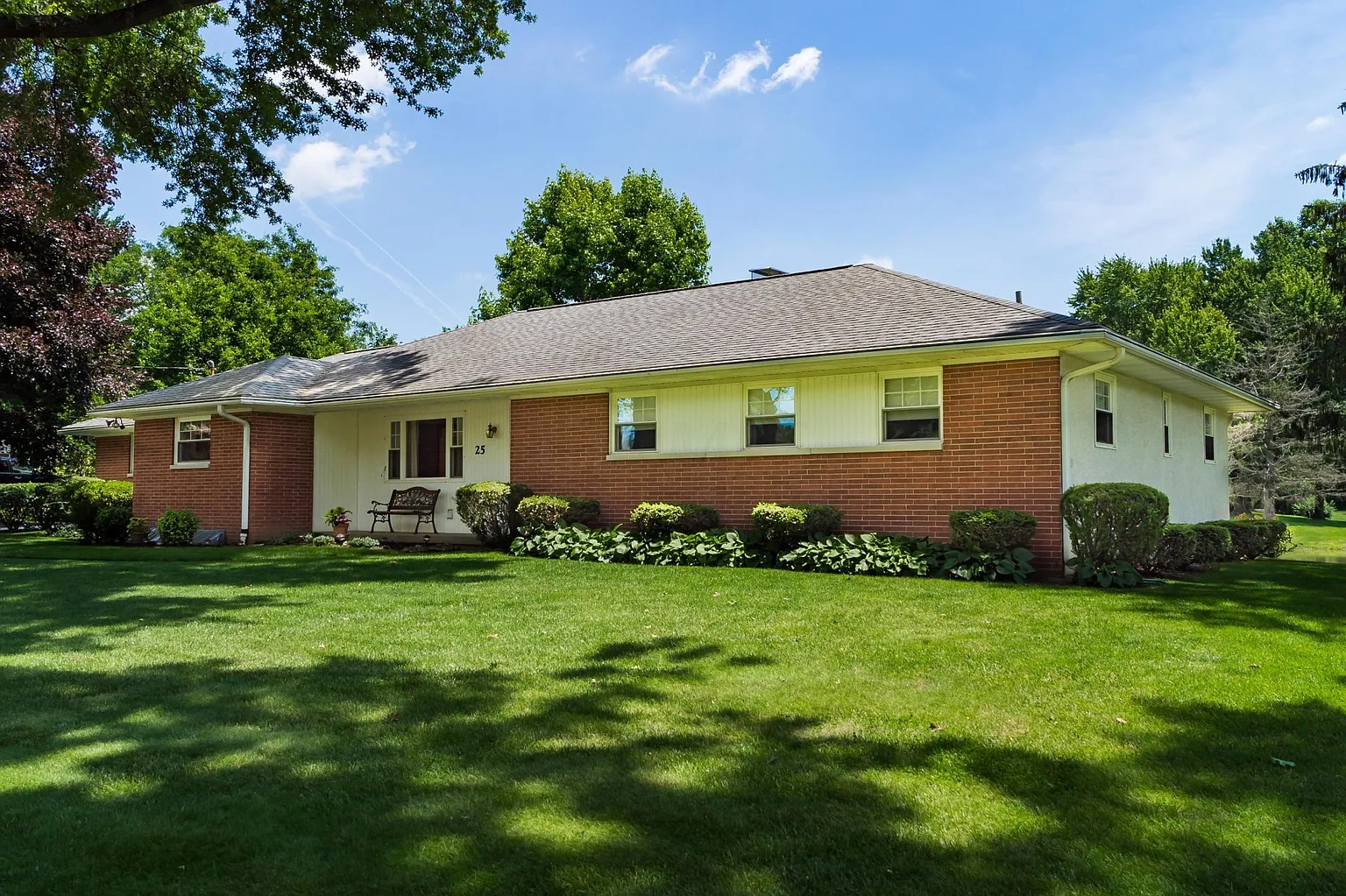 25 Lakeland Ct SW photo 1