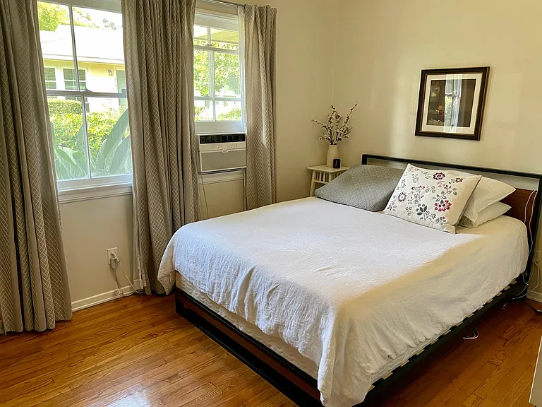 700 Brent Ave — Photo 12