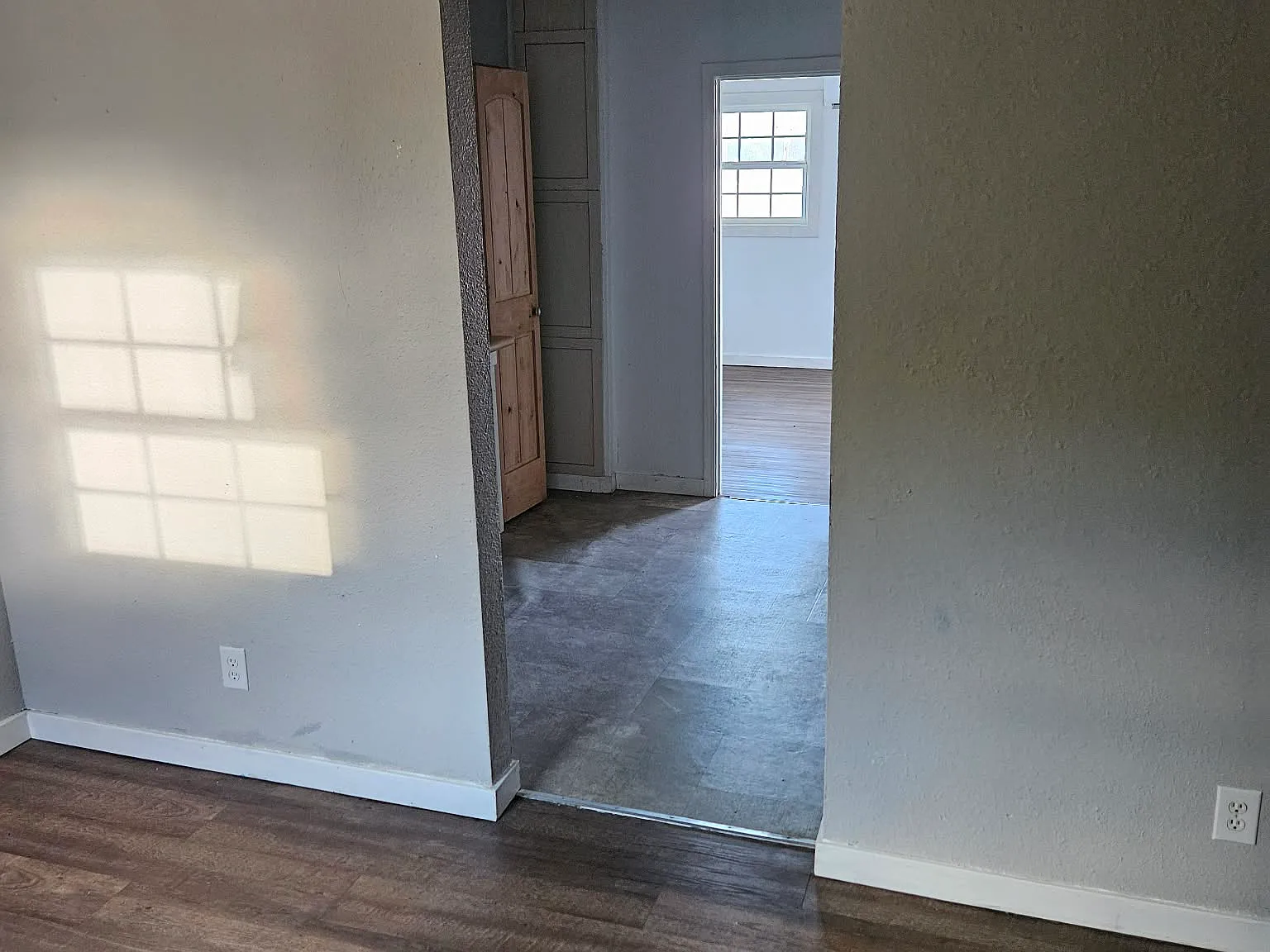 1 bed, $700 — Photo 3