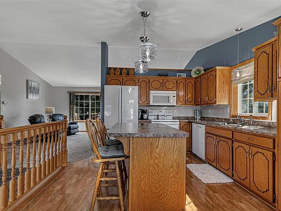 2nd image of 401 Cedarwood Ct